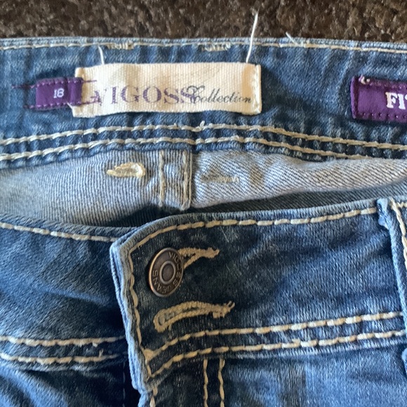 Vigoss boot cut jeans. Size 18 - Picture 3 of 6